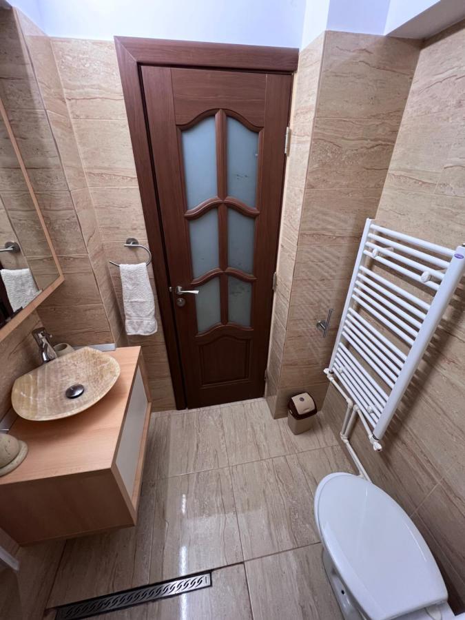 Mnm Mitropolie Apartment Iasi Exterior photo
